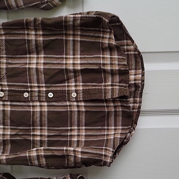 Basic Editions Boy's Button Up Long Sleeve Shirt - Picture 3 of 10